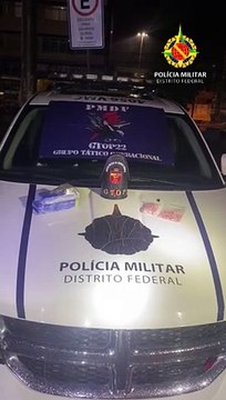 Homens presos com 435 comprimidos de ecstasy em frente à escola