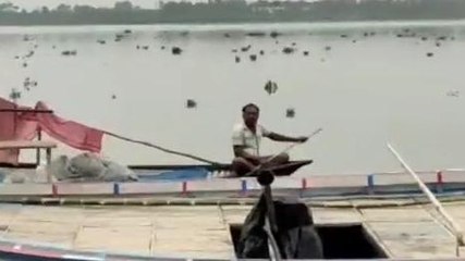 ভাগীরথী তে আবারও দেখা গেল কুমির! আতঙ্ক এলাকা জুড়ে, দেখুন ভিডিও