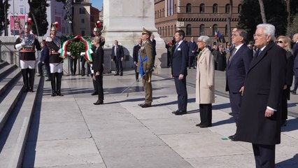 Giornata dell'Unita' d'Italia, Mattarella all'Altare della Patria