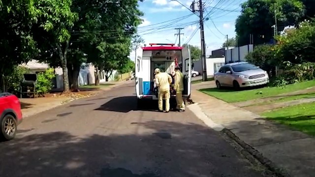 Idosa fica ferida após cair enquanto podava galhos em uma residência no Alto Alegre