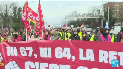 Réforme des retraites : les blocages après le 49.3 se multiplient partout en France