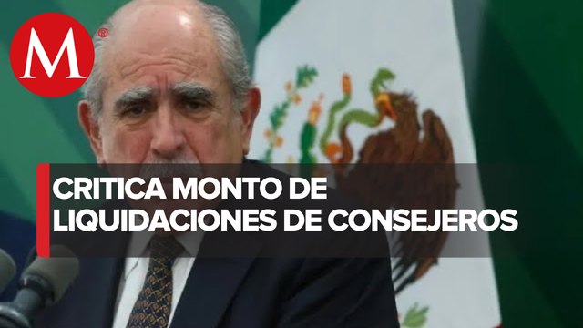 Liquidaciones de consejeros son pagos ilegales: Pablo Gómez