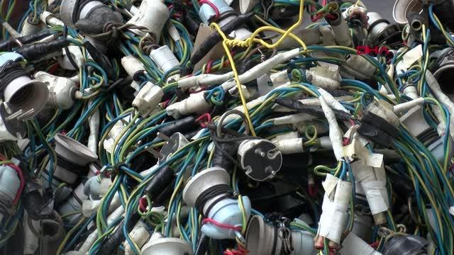 EYÜP SULTAN CAMİİ'NE MAHYALAR ASILDI