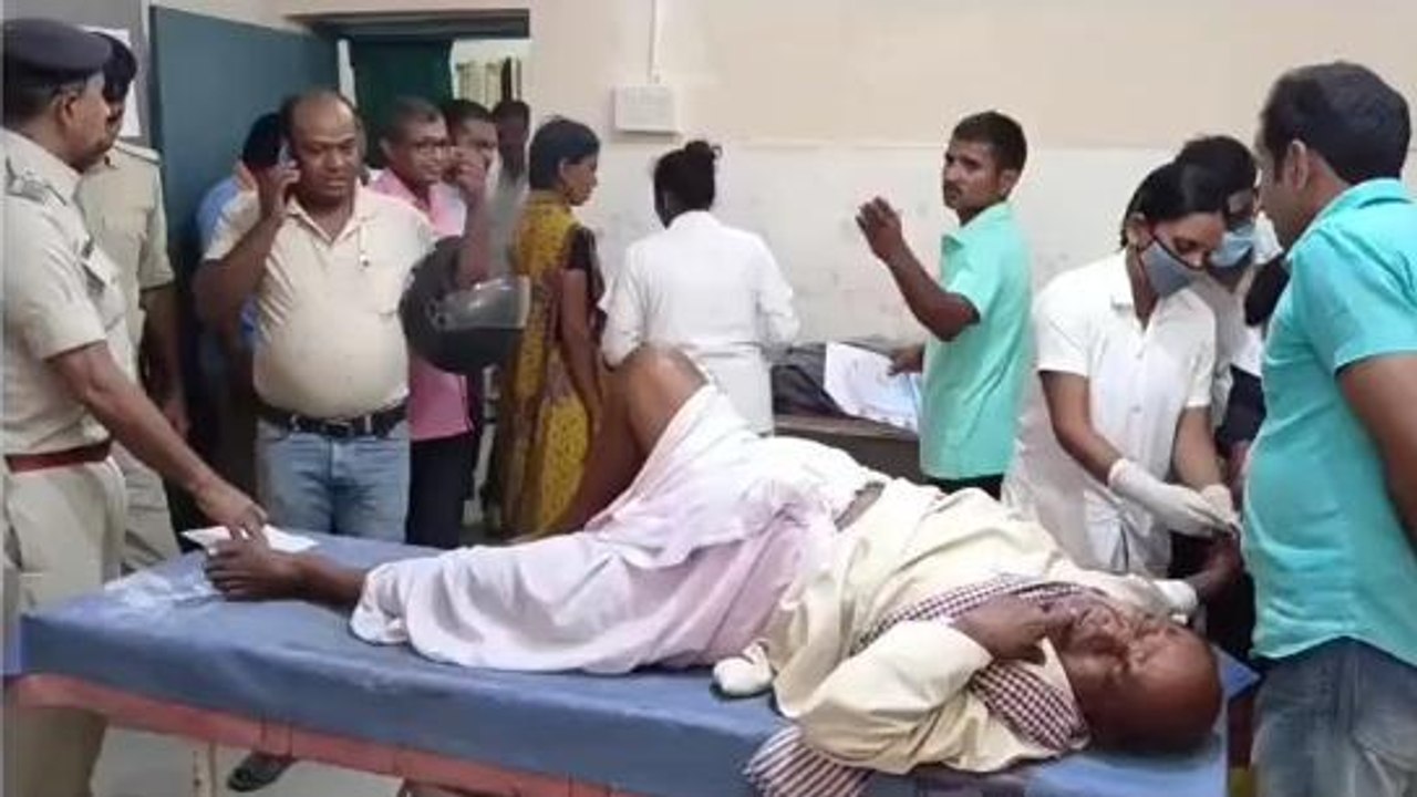 जहानाबाद: ट्रक ने बाइक सवार को ठोंका, एक व्यक्ति जख्मी सदर अस्पताल में भर्ती