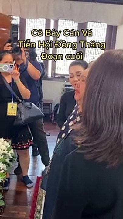 NSND Ngọc Giàu tiễn NSND Diệp Lang