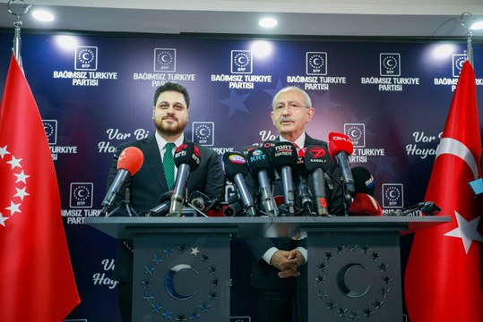 Kılıçdaroğlu, Bağımsız Türkiye Partisi Genel Başkanı Hüseyin Baş ile BTP Genel Merkezi’nde görüştü