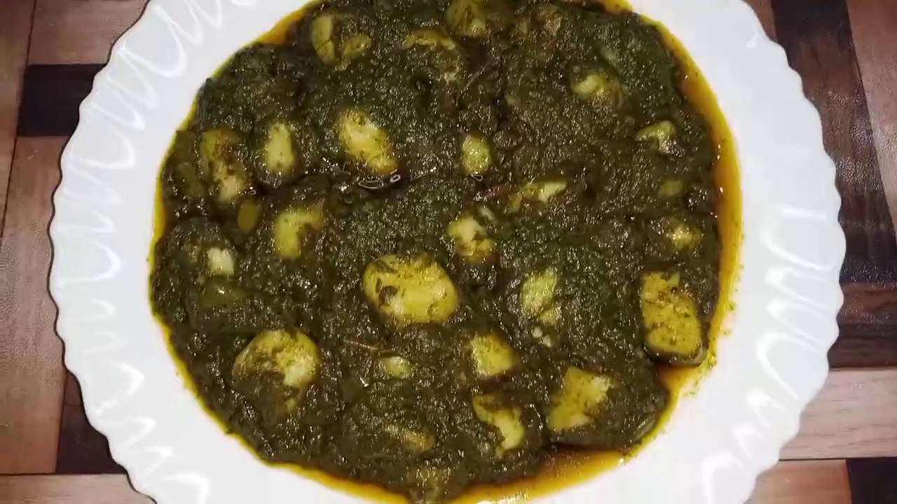 Aloo Palak Recipe by i like food