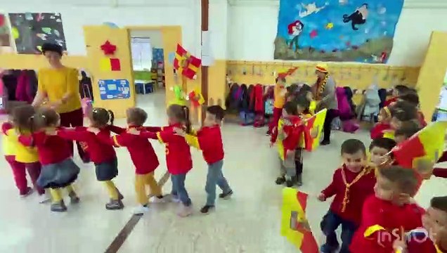 Catanzaro, i piccoli alunni dell'Ic Manzoni nord est gioiscono per i successi delle Aquile