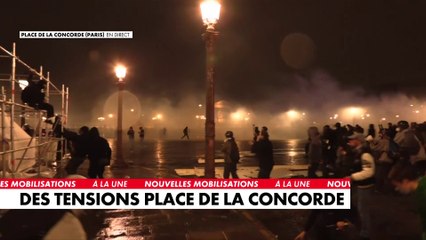 Réforme des retraites : la police charge des éléments radicaux place de la Concorde