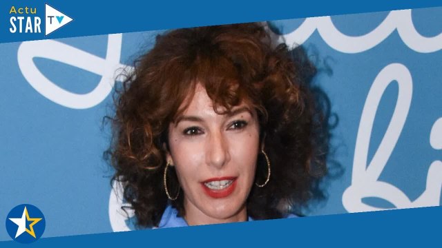 Anne Depetrini se trouvait moche : elle révèle ses complexes physiques, qui ont évolué d'une drôle