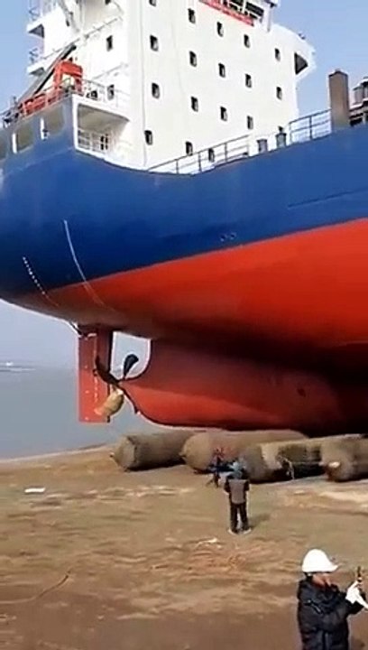LAUNCH OF SHIPS INTO THE OCEAN ❗❗❗