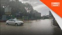 Beberapa kawasan di Kuching dilanda banjir kilat