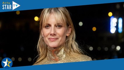 Mélanie Laurent lumineuse et tout en paillettes avec Dany Boon, elle fait de l'ombre à Jennifer Anis