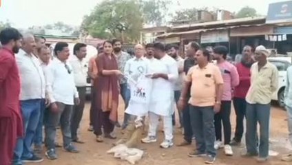 बहोरीबंद: महू में आदिवासी महिला से सामूहिक दुष्कर्म पर भड़के लोग,सीएम का किया पुतला दहन