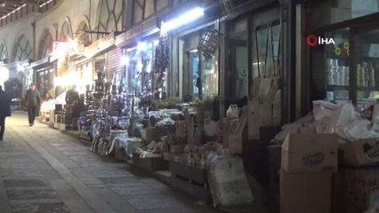 Semerciler Çarşısı esnafları kepenklerini açmaya başladı