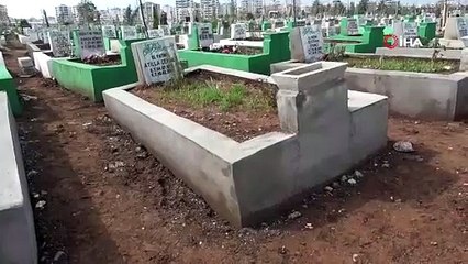 Diyarbakır’da yağmur sonrası depremzedelerin mezarları çöktü!