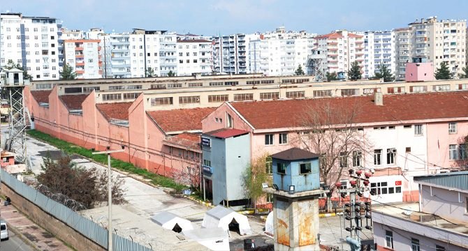 43 yıllık cezaevi sağlam çıktı: 20 yıllık cezaevi tahliye edildi