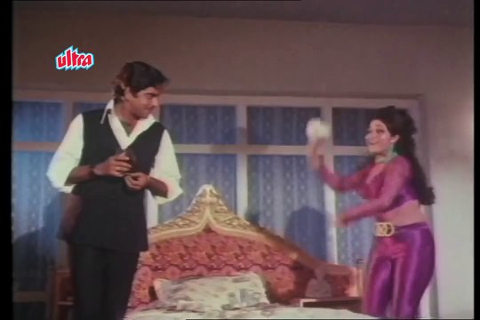 Main Teri Nigahon Se Peelo - Asha Bhosle, Gaai aur Gauri Song 1973