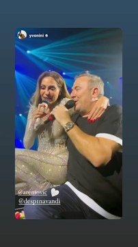 Ρέμος και Βανδή τραγούδησαν ντουέτο, η Υβόννη τούς απαθανάτιζε και ξεσήκωσαν όλο το μαγαζί