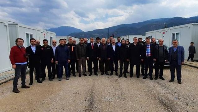 Gazetecilerden deprem bölgesi Osmaniye'ye geçmiş olsun ziyareti