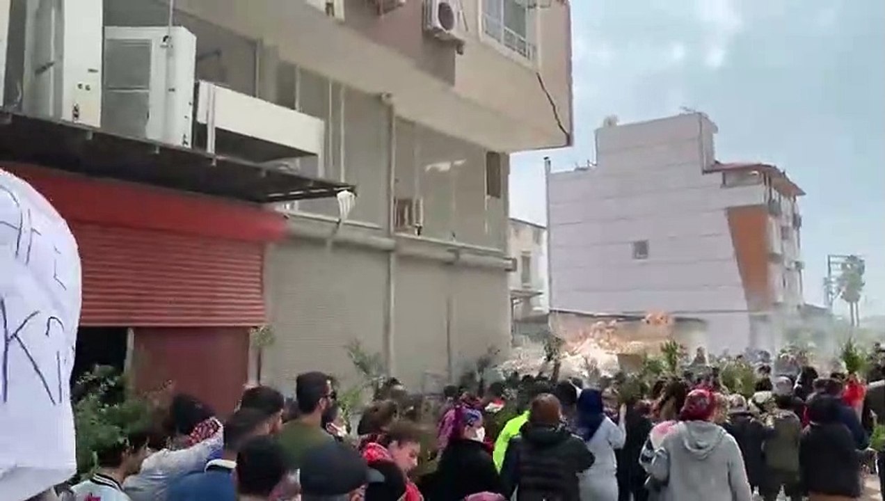 Samandağ’da  halk kayıplarını andı: "Affetmek yok, helal etmek yok, unutmak yok!"