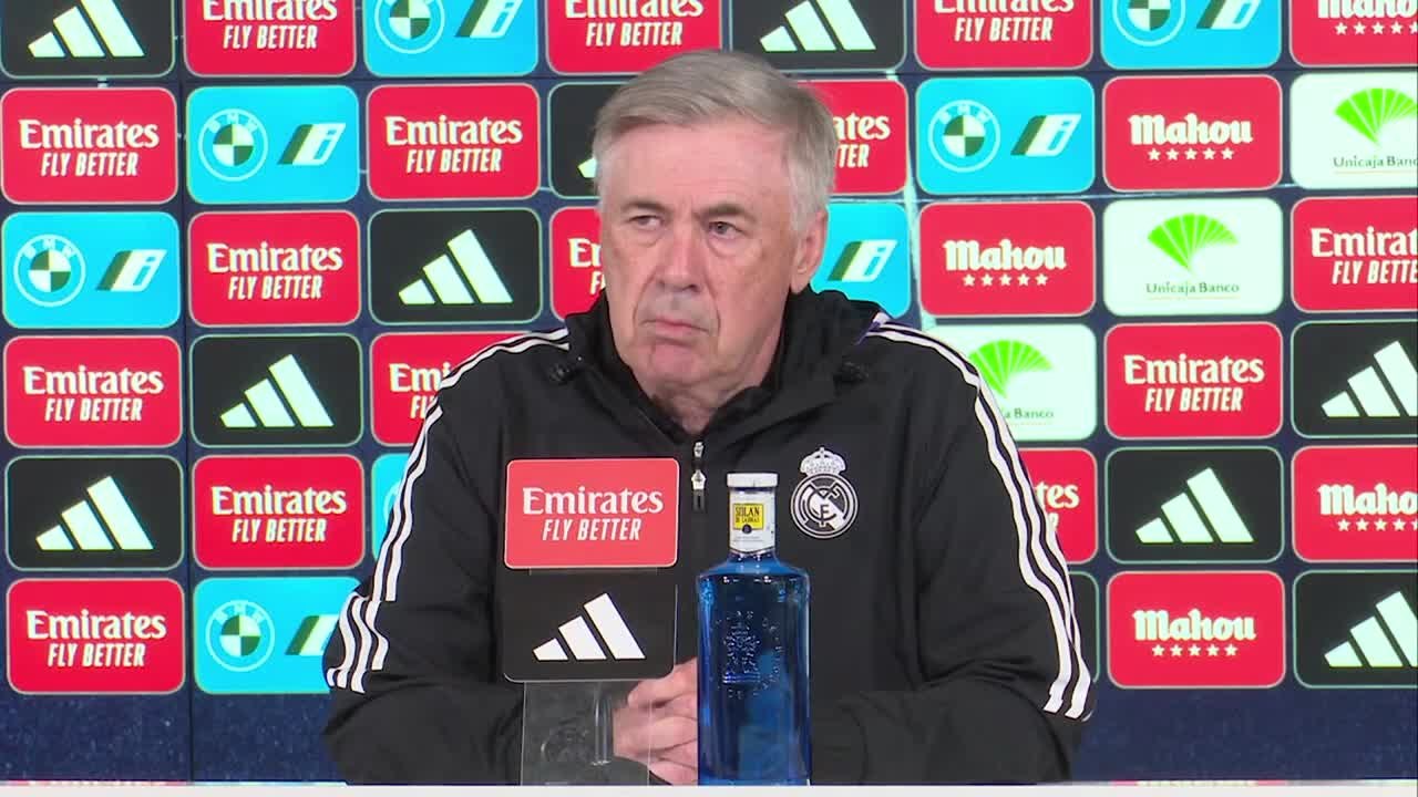 No la vio venir nadie: preguntan a Ancelotti por un plan 'anti-Araújo' con Vinicius y vean la que coló