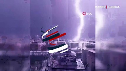 Sağanak, dolu yağışı ve gök gürültüsü etkili oldu... Gaziantep'te şimşekler geceyi böyle aydınlattı