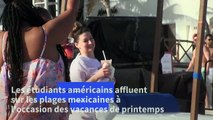 Affluence de jeunes Américains sur les plages de Cancun malgré l'alerte de Washington