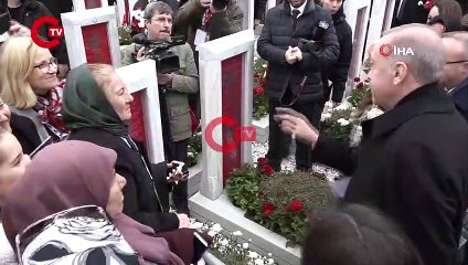 Parayı cebine koyan Poyraz’a takılan Erdoğan, ‘anladı, parayı tanıyor’ dedi