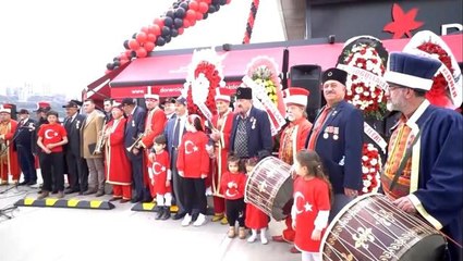 Çanakkale Zaferi yıldönümünde gazilere ve Ankara'ya göç eden depremzedelere döner ikramı yapıldı