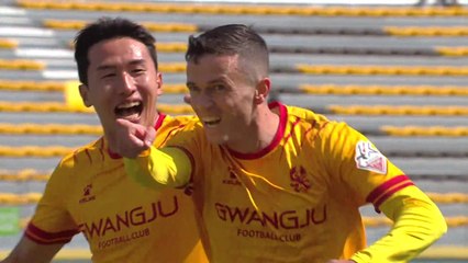 '아사니, 올 시즌 K리그 첫 해트트릭' 광주의 공격 축구, 인천 대파 / YTN