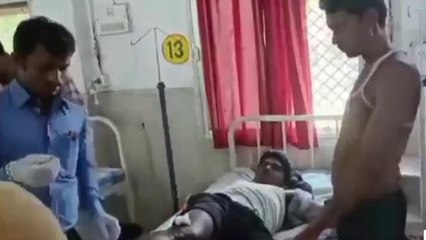 सीधी: तेज रफ्तार कार ने बाइक सवार युवक को मारी टक्कर, अस्पताल में जारी इलाज