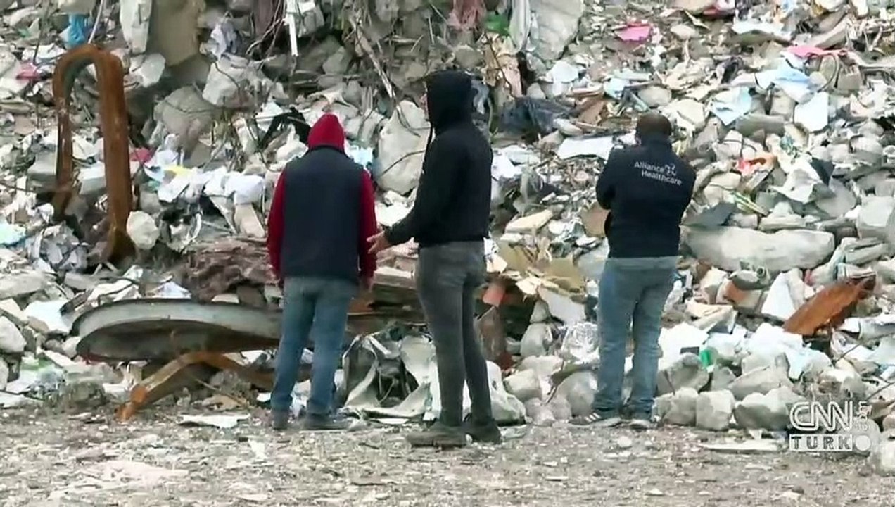 Hatay'da moloz döküm sahasında hırsızlık