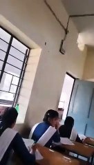 सामूहिक नकल का वीडियो वायरल, रिपोर्ट तलब