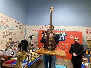 Depremzedeler için 500'e yakın antika eser müzayedeye çıkarıldı