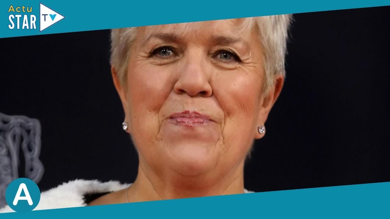 "C'était magnifique" : Mimie Mathy mise à l'honneur par la troupe des Enfoirés, elle "en pleure enco