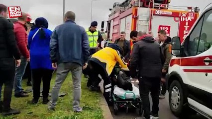 Sakarya'da takla atan otomobilde sıkışan kadın sürücü yaralandı