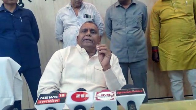 KANPUR DEHAT: जानिए क्यों कहा BJP सांसद ने किसी भी IAS को नहीं है चंदा लेने का अधिकार