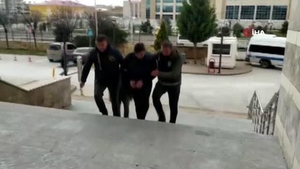 Eğlence mekanında garsonlar arasında bıçaklı kavgada şüpheli tutuklandı