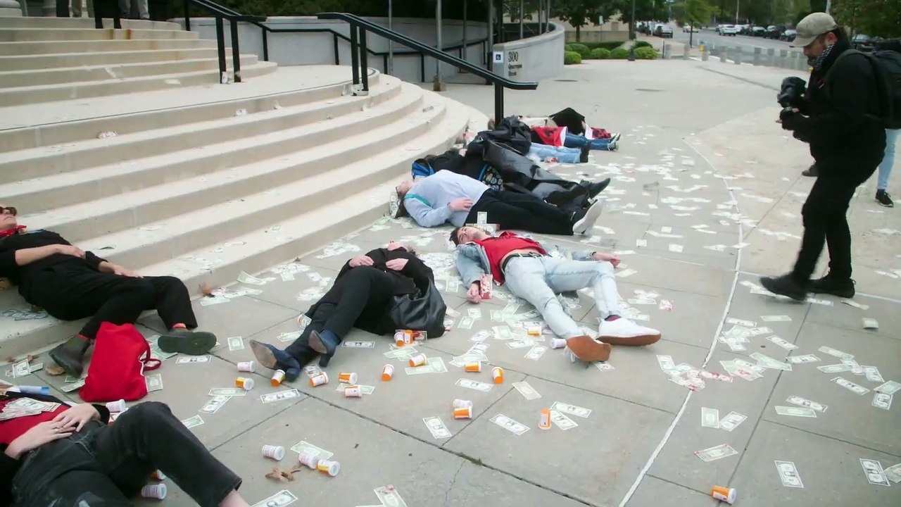 ALL THE BEAUTY AND THE BLOODSHED Film