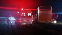 Três pessoas ficam feridas após colisão entre ônibus e caminhão na PR-323 em Umuarama