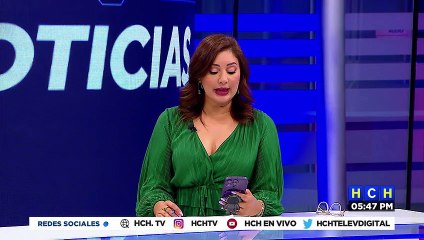 Embarcación arde en llamas en Monte Placentero, Islas de la Bahía