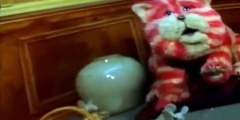 Bagpuss E012 - Flying