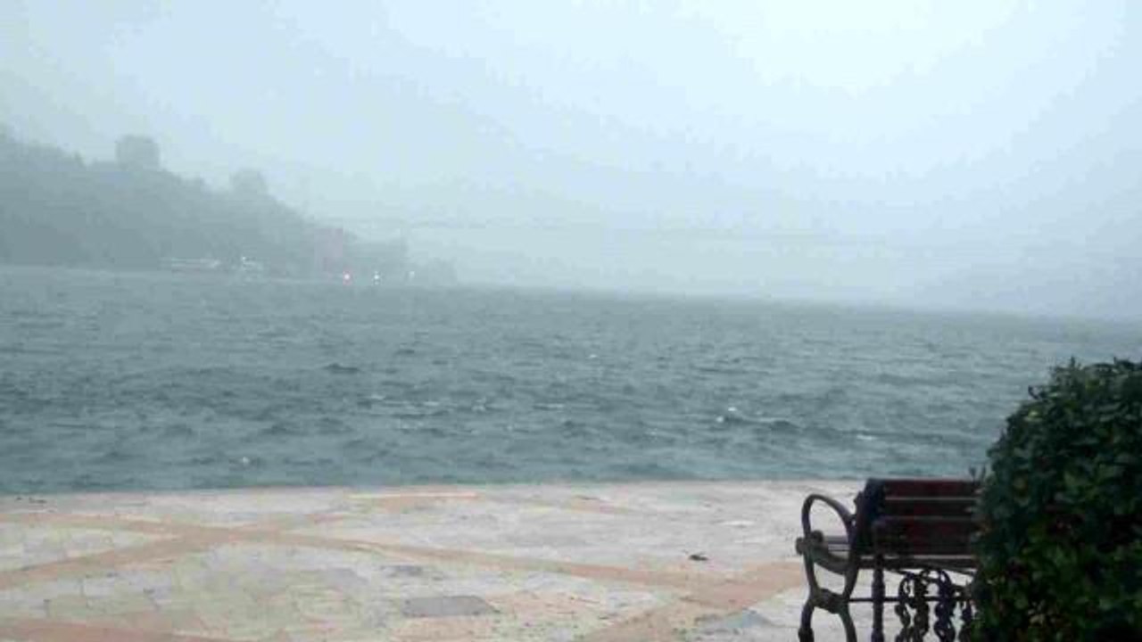 İstanbul'da yoğun sis etkili oldu