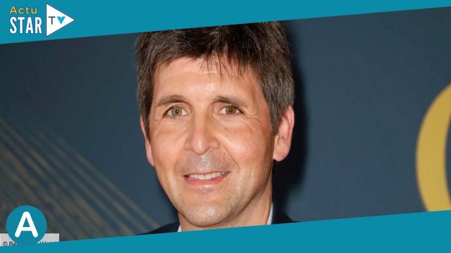 Thomas Sotto évincé de 20h30 le dimanche : ses “échanges tendus” avec Laurent Delahousse par SMS