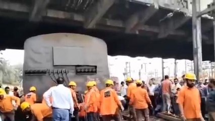 হাওড়া: লাইনচ্যুত আমতা লোকাল, হাওড়ায় বন্ধ আপ ও ডাউনে ট্রন চলাচল