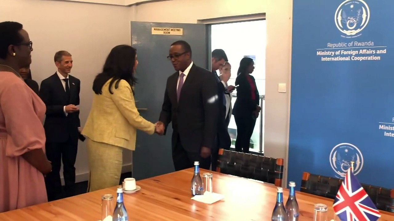 Minister: Unlimited number of migrants to be sent to Rwanda