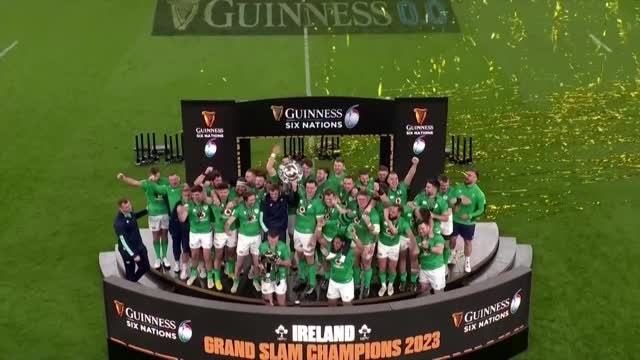 VI Nations - L'Irlande soulève le trophée