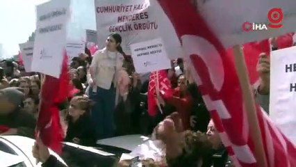 Kılıçdaroğlu'na İzmir'de miting gibi karşılama
