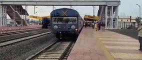 डीआरएम पहुंची रेलवे स्टेशन, बोली तिथि मत पूछिए, जल्द चलेगी ट्रेन